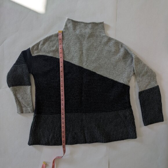 Gray wool blend sweater by French Connection - Picture 8 of 8